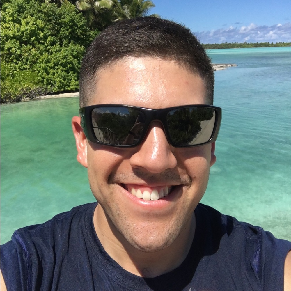 Meet your Posher, Luis